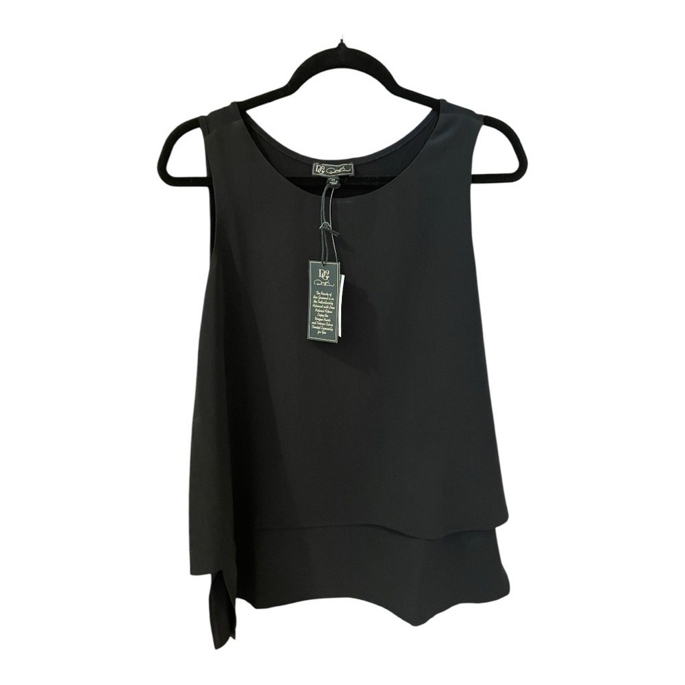 DG2 Tunic Top, Size M, Sleeveless, Double Tiered Front, Plain Back, NWT.